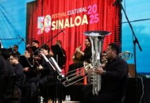 Llevan el FECUSIN a Badiraguato; gozan la cultura